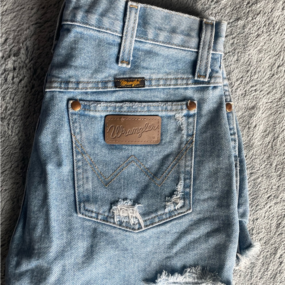 Wrangler cut off shorts